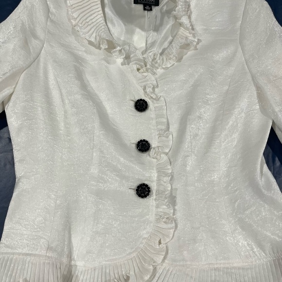 Adrianna Papell Evening Essentials White shimmering, lightweight jacket size 10 - Picture 4 of 11